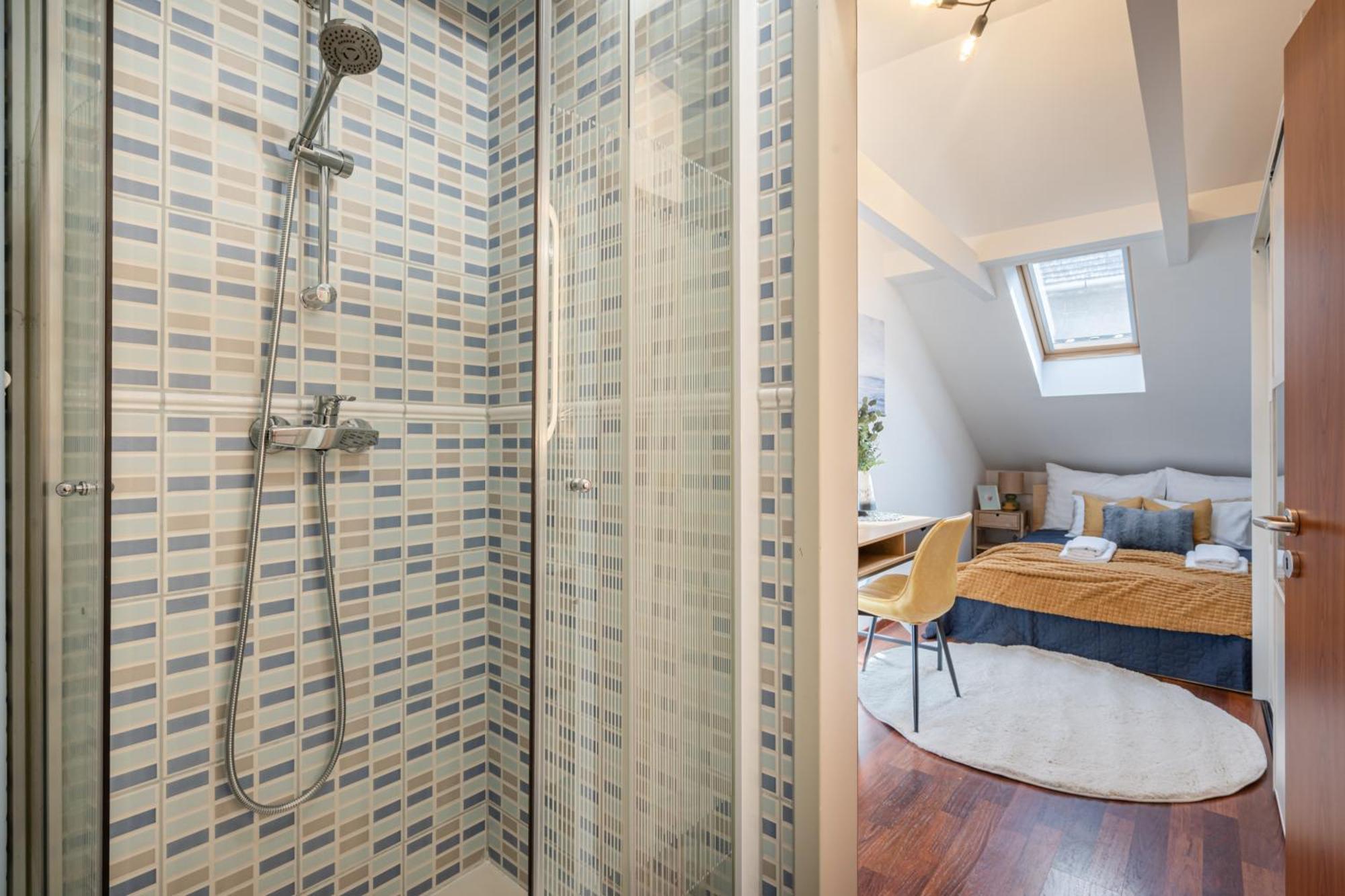 Spacious Rooftop With Parliament&danube View Apartment Budapest