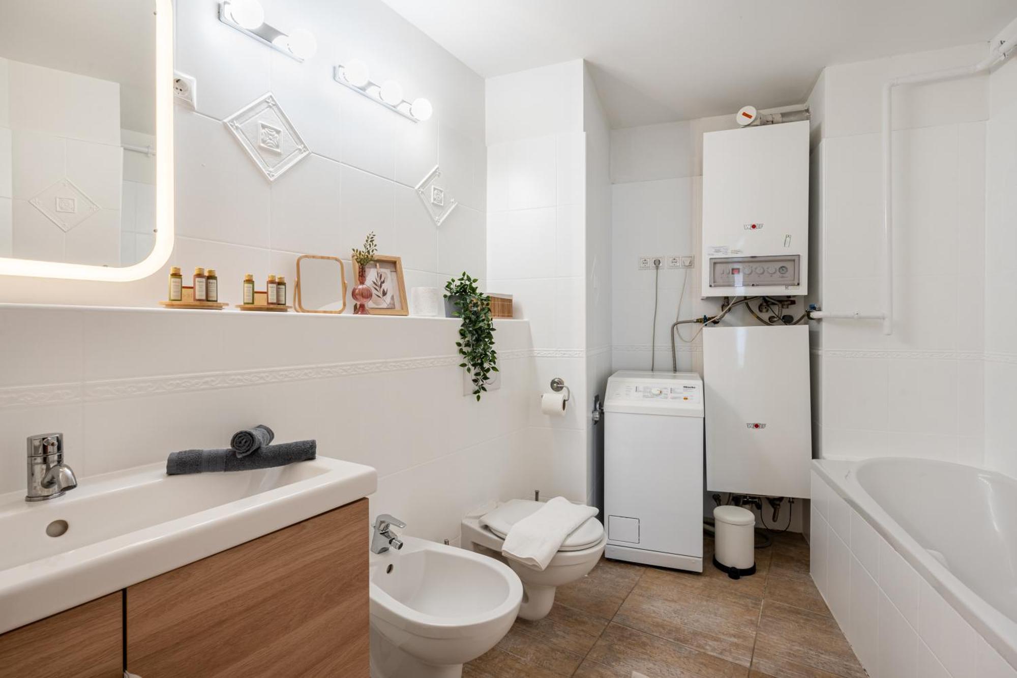 Apartment Spacious Rooftop With Parliament&danube View *